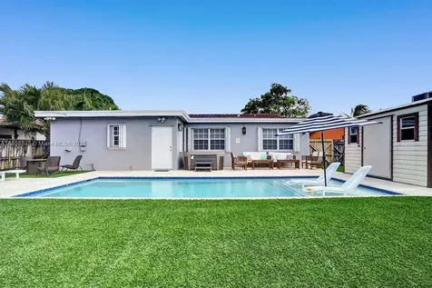 1305 Funston Street Hollywood FL 33019