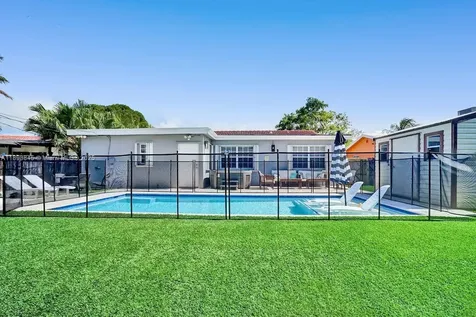 1305 Funston Street Hollywood FL 33019