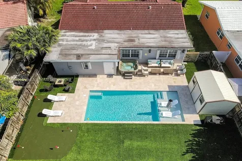 1305 Funston Street Hollywood FL 33019