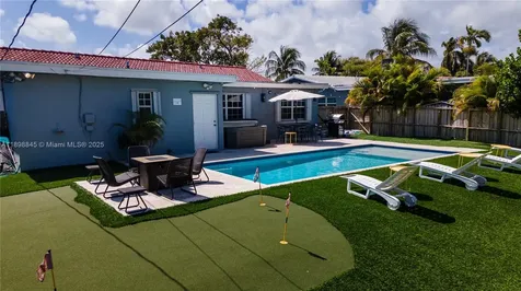 1305 Funston Street Hollywood FL 33019