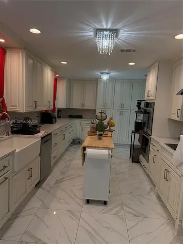 126 Sunflower Circle Royal Palm Beach FL 33411