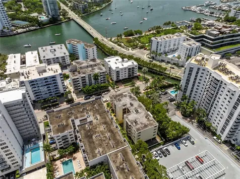 1673 Bay Road Miami Beach FL 33139
