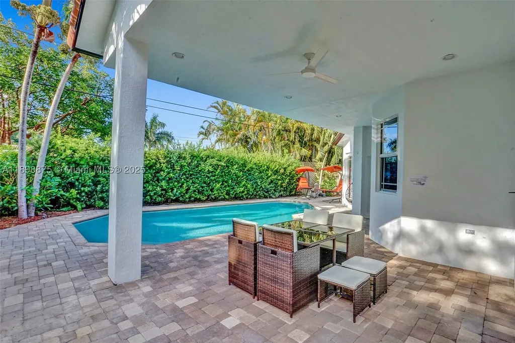 1207 SW 21st Street Fort Lauderdale FL 33315