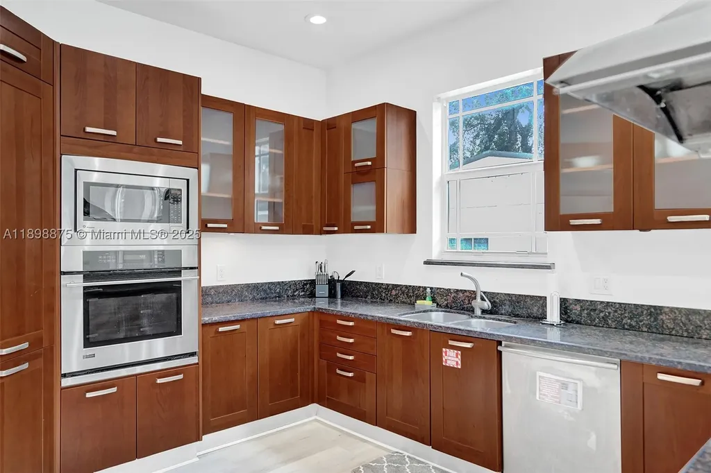 1207 SW 21st Street Fort Lauderdale FL 33315