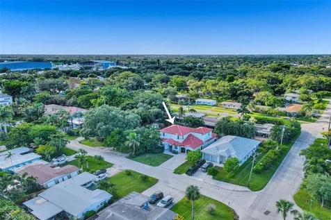 1207 SW 21st Street Fort Lauderdale FL 33315