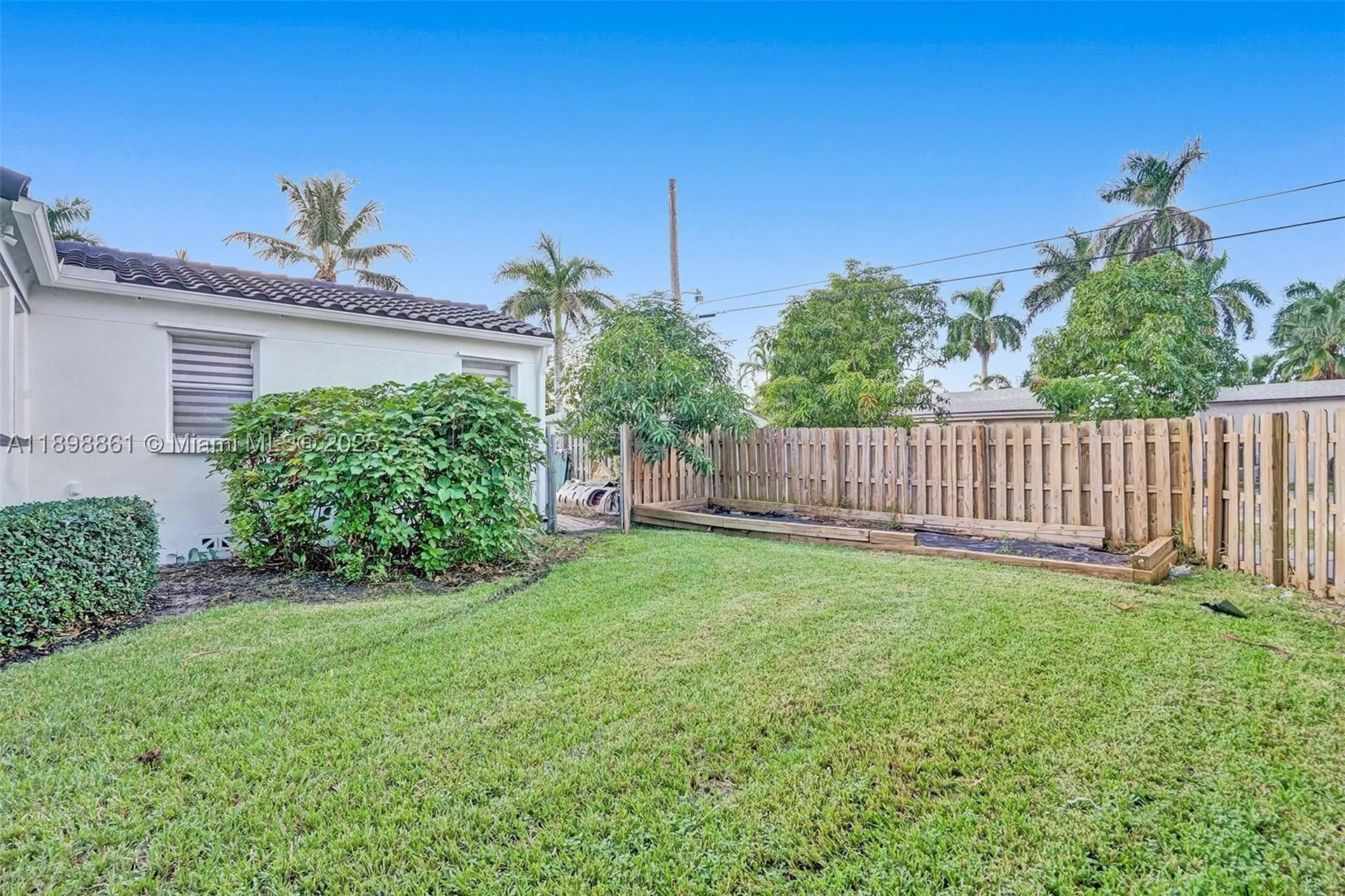 725 Harrison Street Hollywood FL 33019