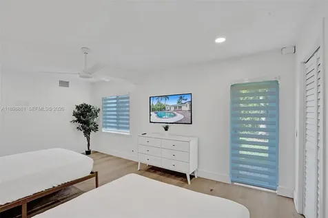 725 Harrison Street Hollywood FL 33019