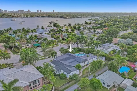 725 Harrison Street Hollywood FL 33019