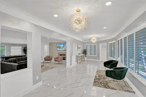 725 Harrison Street Hollywood FL 33019