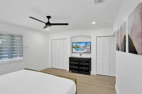 725 Harrison Street Hollywood FL 33019