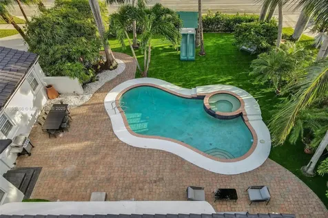 725 Harrison Street Hollywood FL 33019