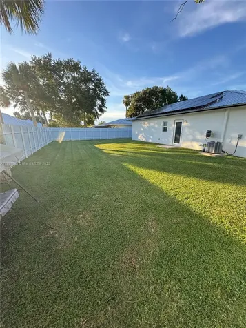 5218 SE 43 Street Okeechobee FL 34974