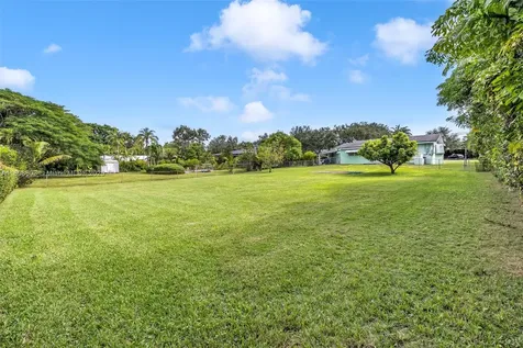 6820 SW 71st Court Miami FL 33143
