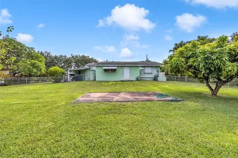 6820 SW 71st Court Miami FL 33143