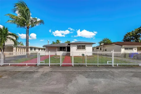 5271 NW 1st Street Miami FL 33126