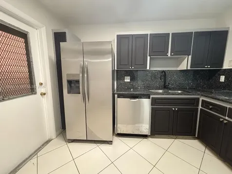 215 SE 3rd Avenue Hallandale Beach FL 33009