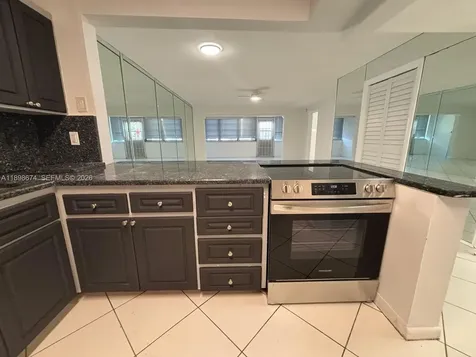 215 SE 3rd Avenue Hallandale Beach FL 33009