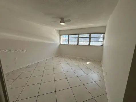 215 SE 3rd Avenue Hallandale Beach FL 33009