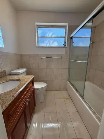 215 SE 3rd Avenue Hallandale Beach FL 33009