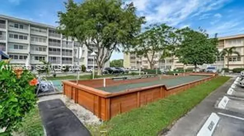 215 SE 3rd Avenue Hallandale Beach FL 33009
