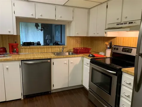 900 Colony Point Circle Pembroke Pines FL 33026