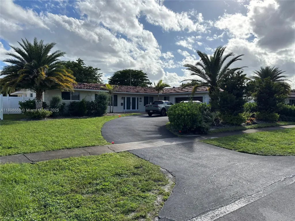 4812 Van Buren Street Hollywood FL 33021
