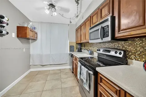 3821 Environ Boulevard Lauderhill FL 33319