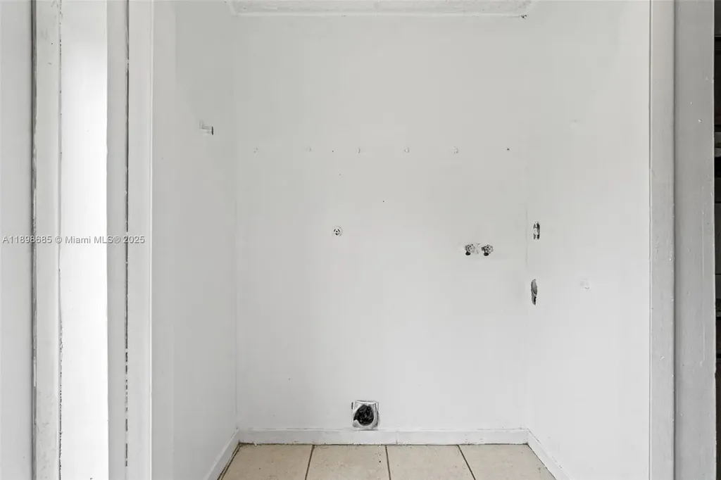 941 SW 20th Court Delray Beach FL 33445