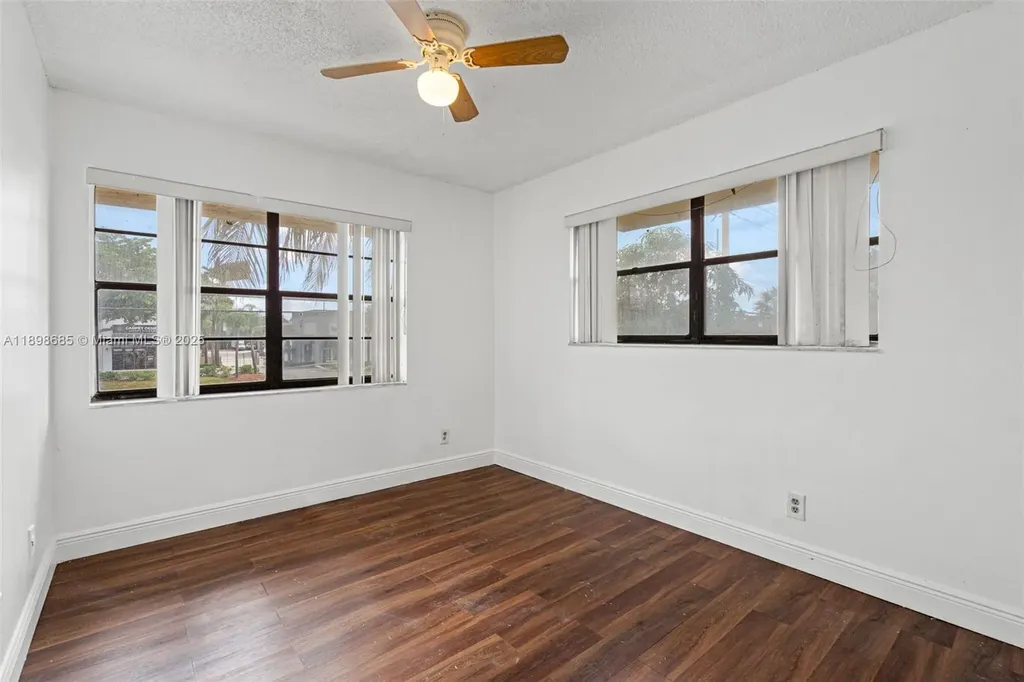 941 SW 20th Court Delray Beach FL 33445