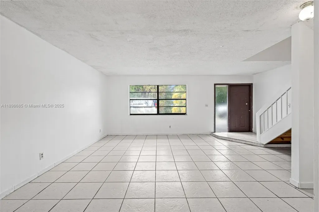 941 SW 20th Court Delray Beach FL 33445