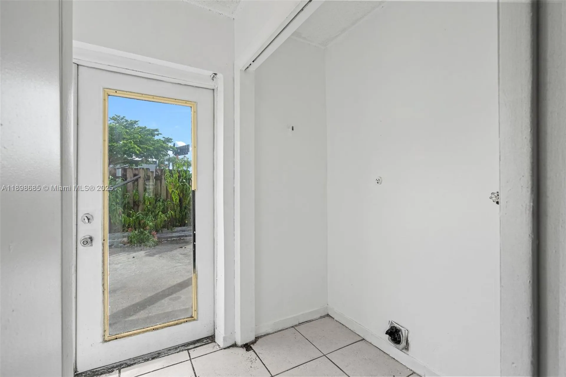 941 SW 20th Court Delray Beach FL 33445