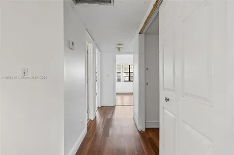 941 SW 20th Court Delray Beach FL 33445