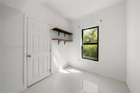 472 NE 130th Street North Miami FL 33161