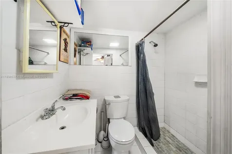 472 NE 130th Street North Miami FL 33161