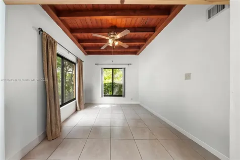 472 NE 130th Street North Miami FL 33161