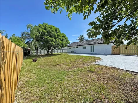 22712 SW 113th Place Miami FL 33170