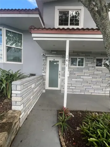 141 NW 72nd Way Pembroke Pines FL 33024