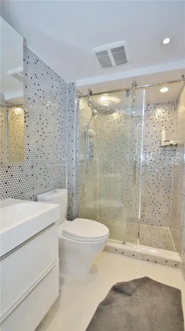100 Bayview Drive Sunny Isles Beach FL 33160