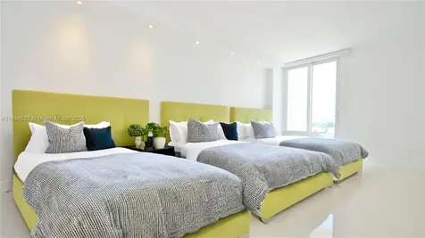 100 Bayview Drive Sunny Isles Beach FL 33160