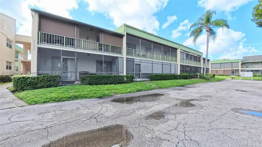 4135 NW 88th Avenue Coral Springs FL 33065