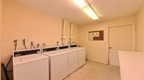 4135 NW 88th Avenue Coral Springs FL 33065