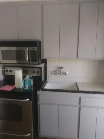 7420 Carlyle Avenue Miami Beach FL 33141