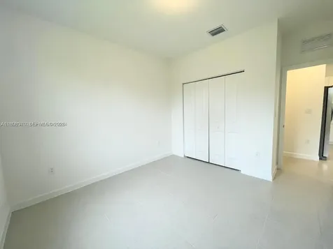 2647 SE 8 Court Homestead FL 33035