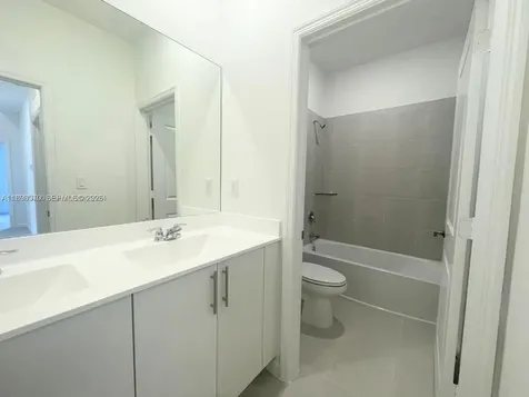 2647 SE 8 Court Homestead FL 33035