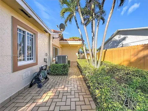 5415 SW 135th Court Miami FL 33175