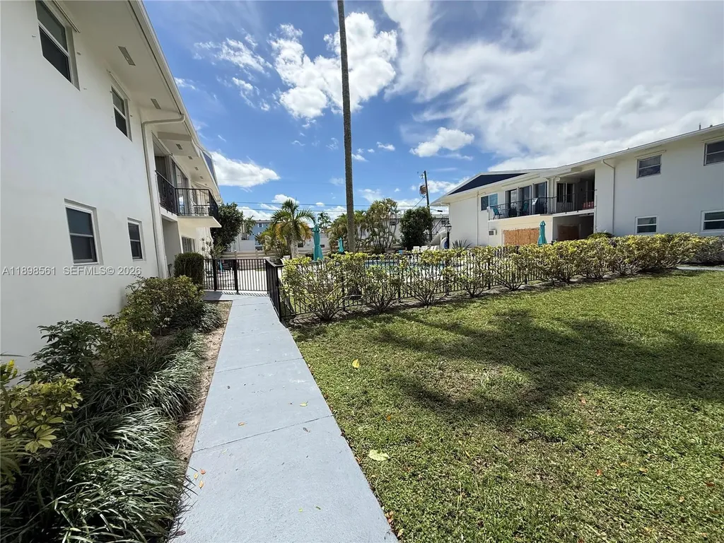 3600 Harrison Street Hollywood FL 33021