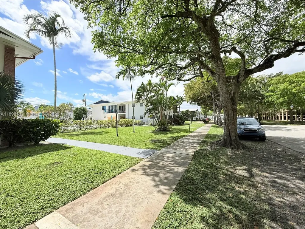 3600 Harrison Street Hollywood FL 33021