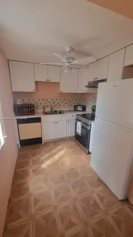 176 Piedmont D Delray Beach FL 33484