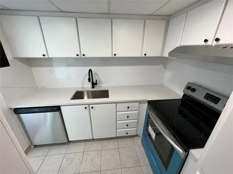 1000 West Avenue Miami Beach FL 33139