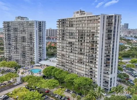 3731 N Country Club Drive Aventura FL 33180